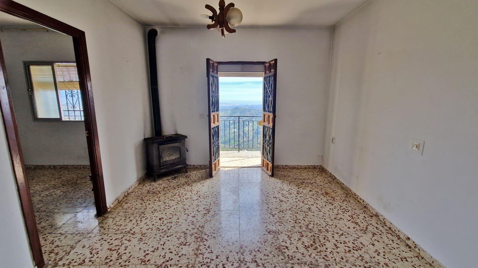 4 sypialnia Finka/Dom wiejski na sprzedaż w Comares z garażem - 549 000 € (Ref: 9624288)