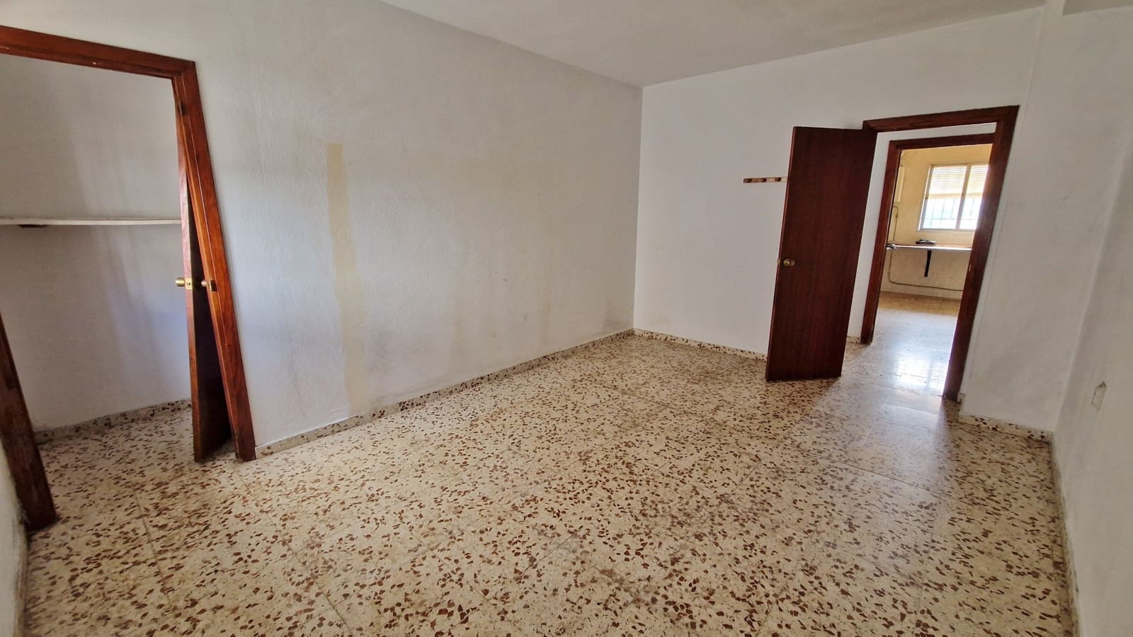 4 sypialnia Finka/Dom wiejski na sprzedaż w Comares z garażem - 549 000 € (Ref: 9624288)