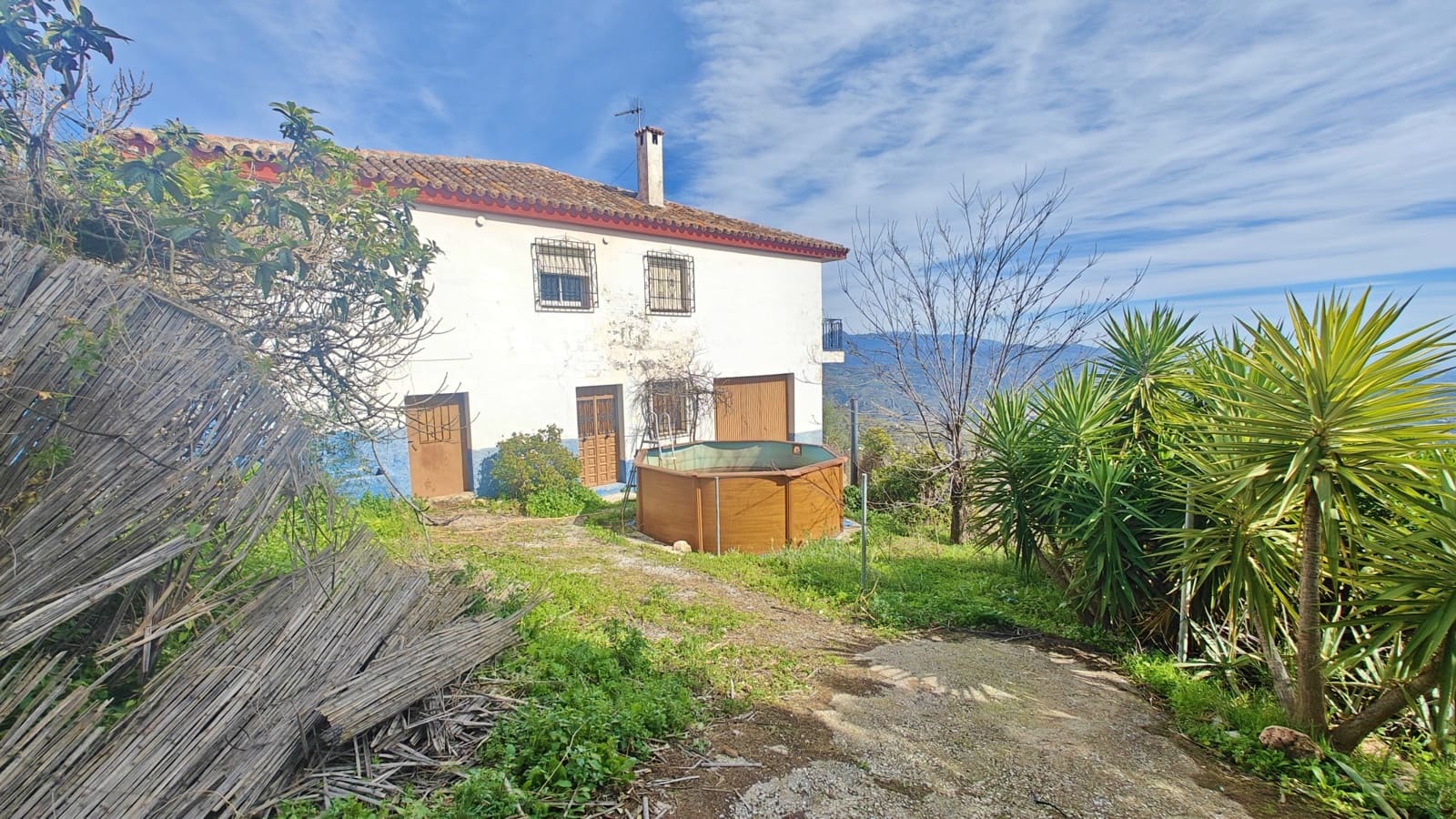 4 sypialnia Finka/Dom wiejski na sprzedaż w Comares z garażem - 549 000 € (Ref: 9624288)