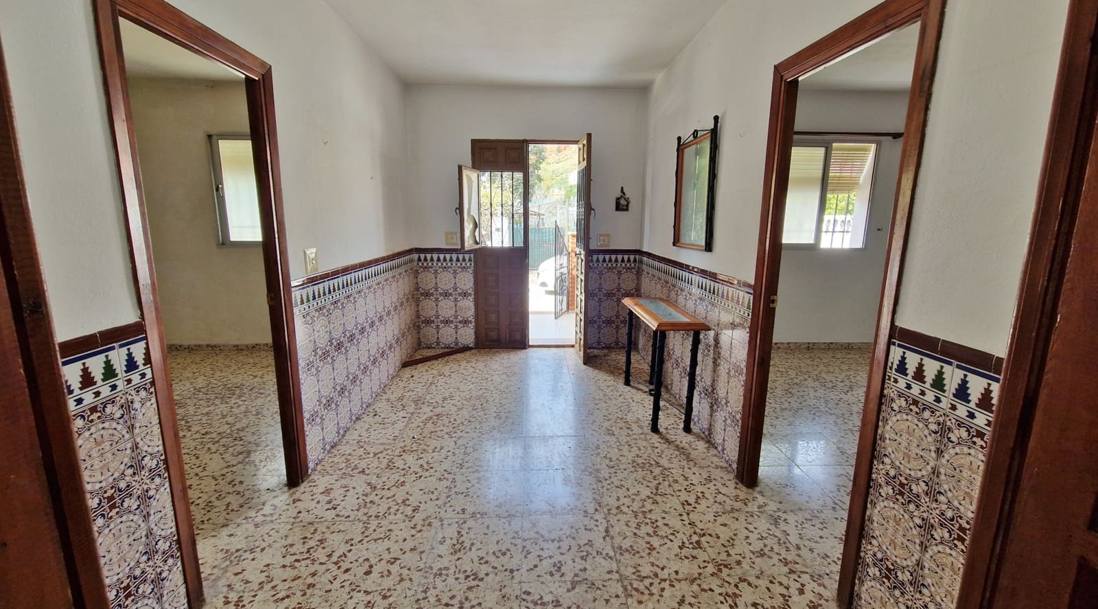 4 sypialnia Finka/Dom wiejski na sprzedaż w Comares z garażem - 549 000 € (Ref: 9624288)