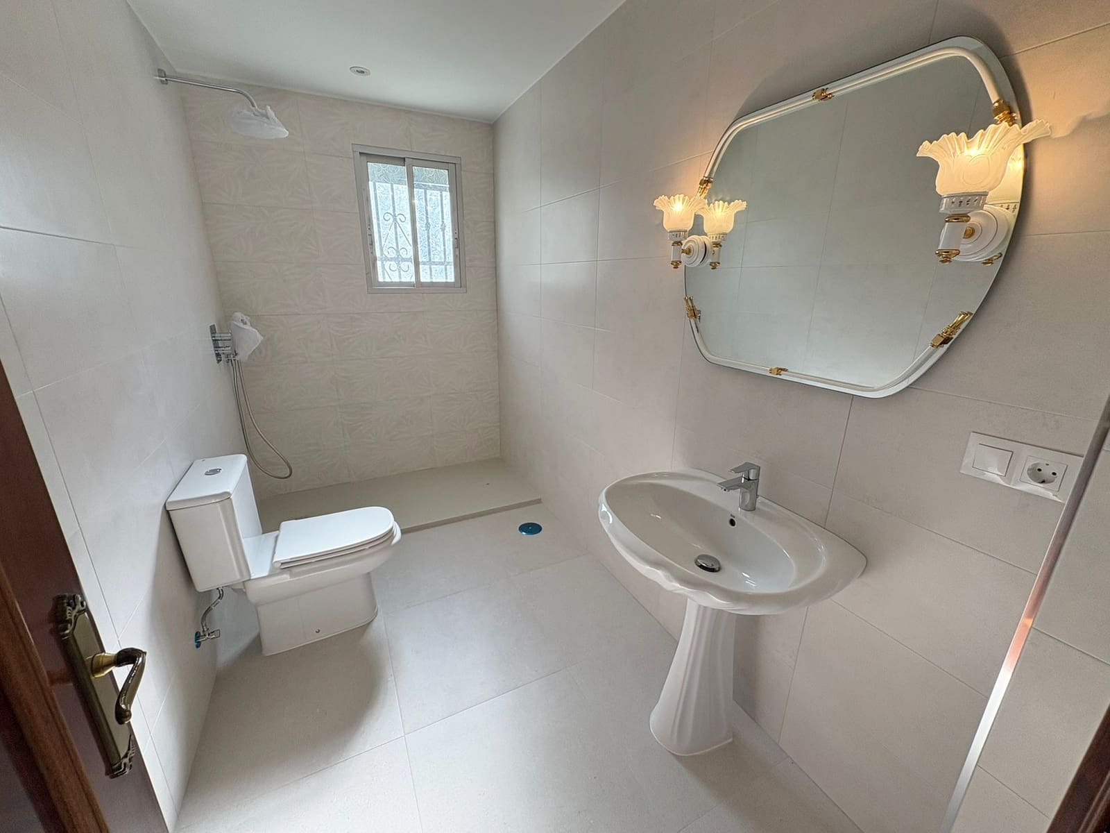 4 bedroom Apartment for sale in Salto del Negro - € 150,000 (Ref: 9629435)