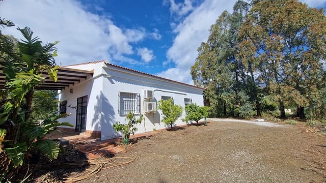 Finca/Casa Rural de 6 habitaciones en Cajiz, Vélez-Málaga en venta con garaje - 749.000 € (Ref: 9689900)
