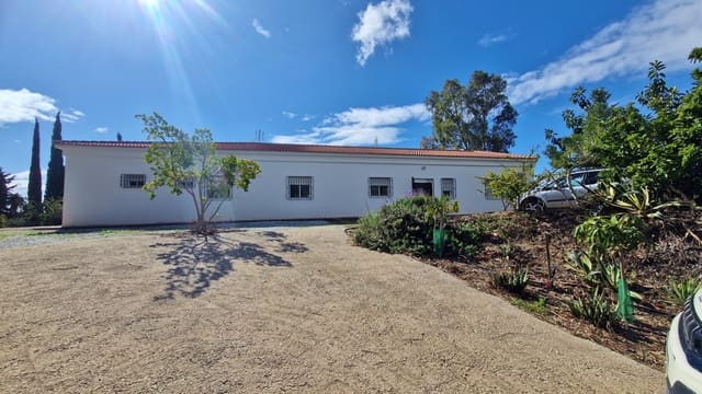 Finca/Casa Rural de 6 habitaciones en Cajiz, Vélez-Málaga en venta con garaje - 749.000 € (Ref: 9689900)