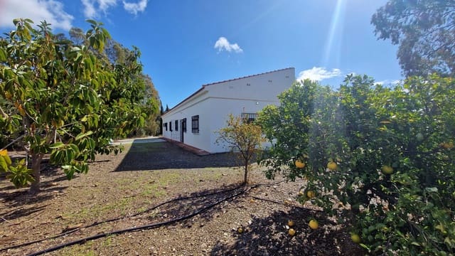 6 camera da letto Finca/Casa di Campagna in vendita in Cajiz, Vélez-Málaga con garage - 699.000 € (Rif: 9689900)