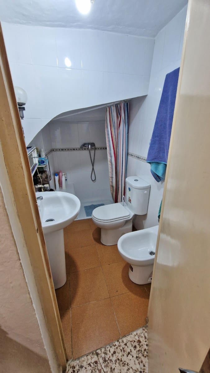 3 soveværelse Byhus til salg i Comares - € 129.500 (Ref: 9737750)