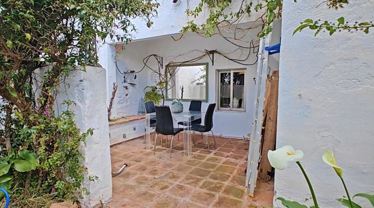 3 bedroom Finca/Country House for sale in Los Ventorros de Comares - € 259,000 (Ref: 9752599)