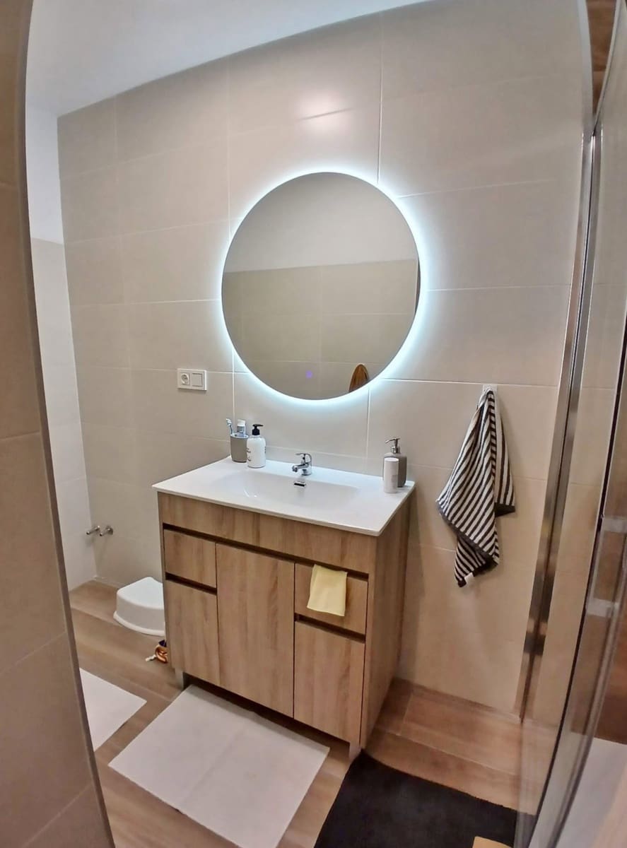 2 soveværelse Byhus til leje i Los Romanes - € 850 (Ref: 9813634)