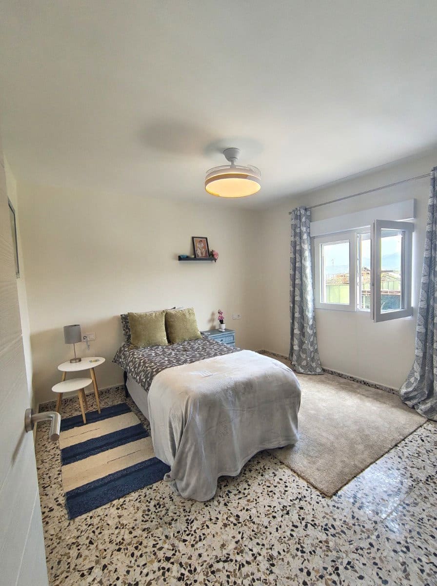 2 soveværelse Byhus til leje i Los Romanes - € 850 (Ref: 9813634)