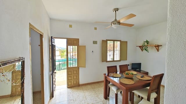 Casa de 2 habitaciones en Viñuela en venta - 149.000 € (Ref: 9815374)
