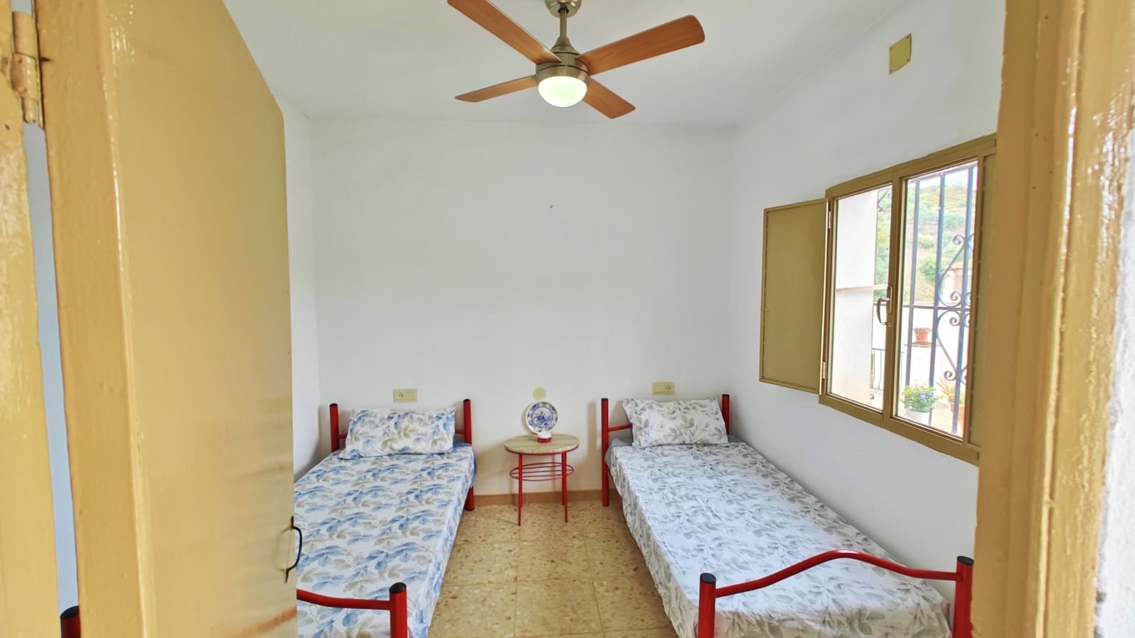 Casa de 2 habitaciones en Viñuela en venta - 149.000 € (Ref: 9815374)