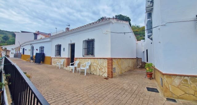 Casa de 2 habitaciones en Viñuela en venta - 149.000 € (Ref: 9815374)