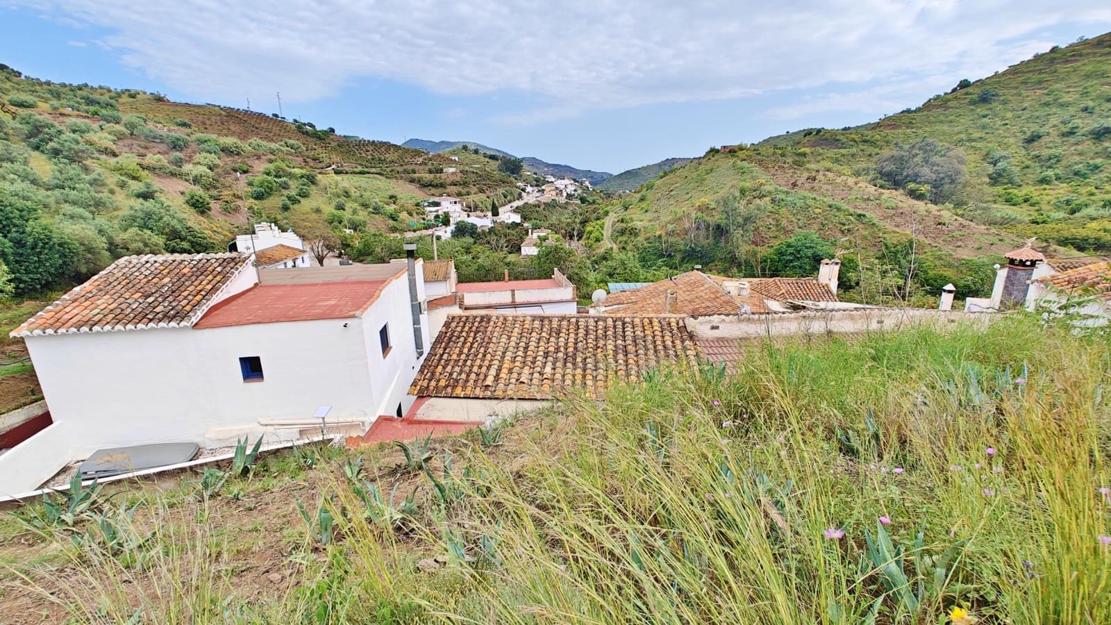 Casa de 2 habitaciones en Viñuela en venta - 149.000 € (Ref: 9815374)