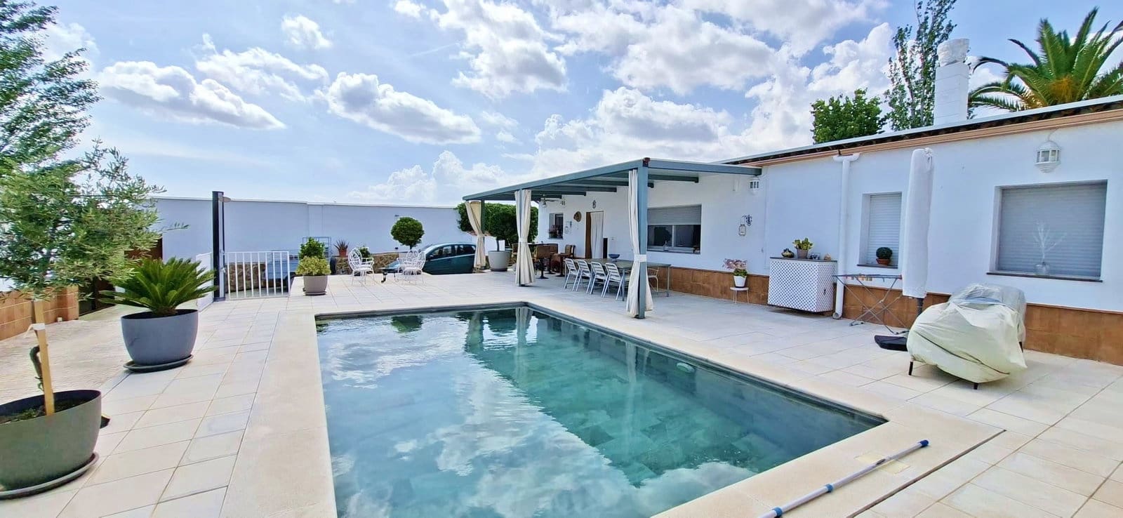 3 bedroom Finca/Country House for sale in Pinos Puente with pool garage - € 345,000 (Ref: 9823937)
