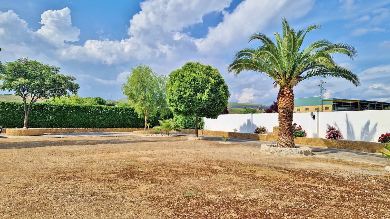 3 bedroom Finca/Country House for sale in Pinos Puente with pool garage - € 345,000 (Ref: 9823937)