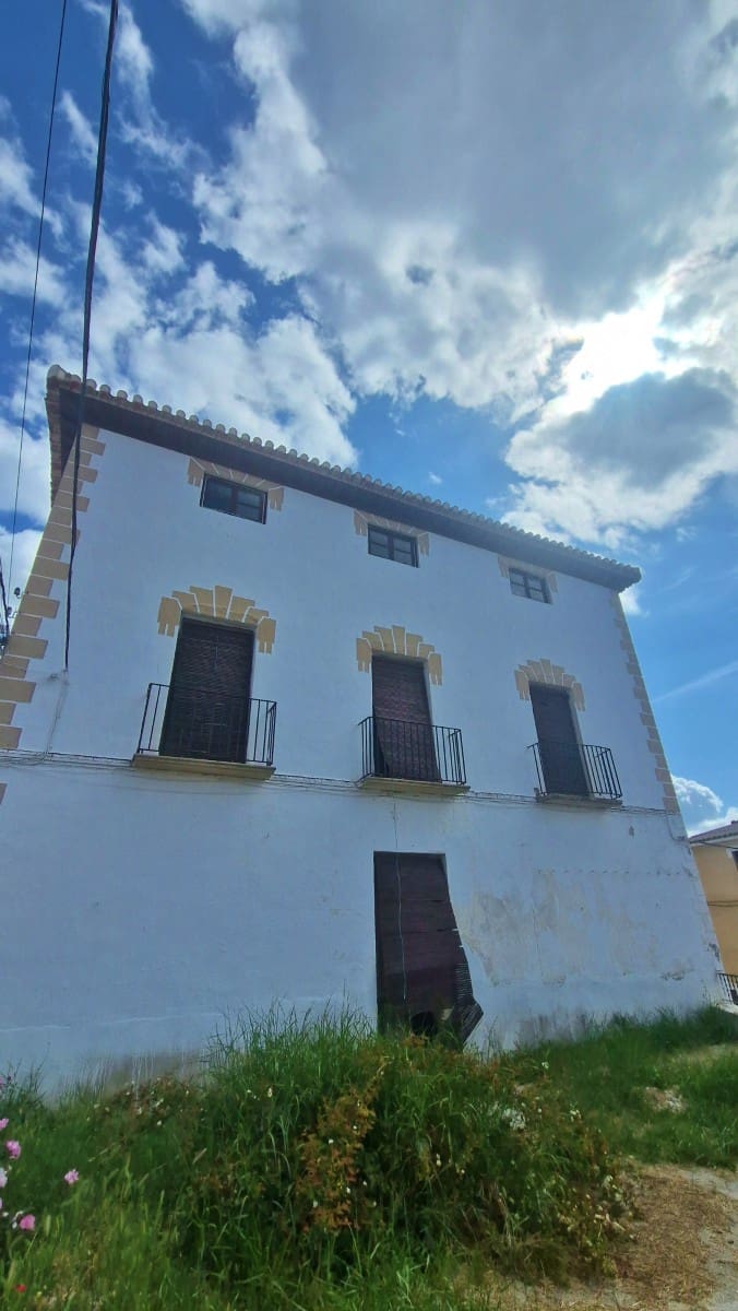7 bedroom Townhouse for sale in Jayena - € 160,000 (Ref: 9823938)