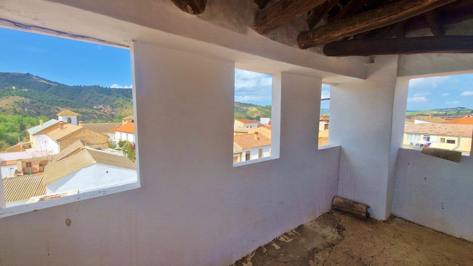 7 sypialnia Dom na sprzedaż w Jayena - 160 000 € (Ref: 9823938)