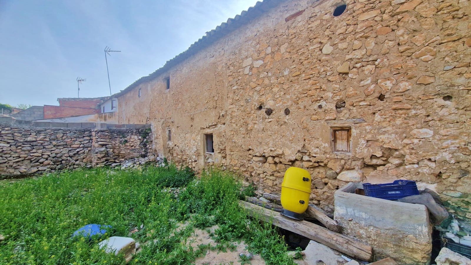 4 bedroom Apartment for sale in Fornes - € 110,000 (Ref: 9838823)