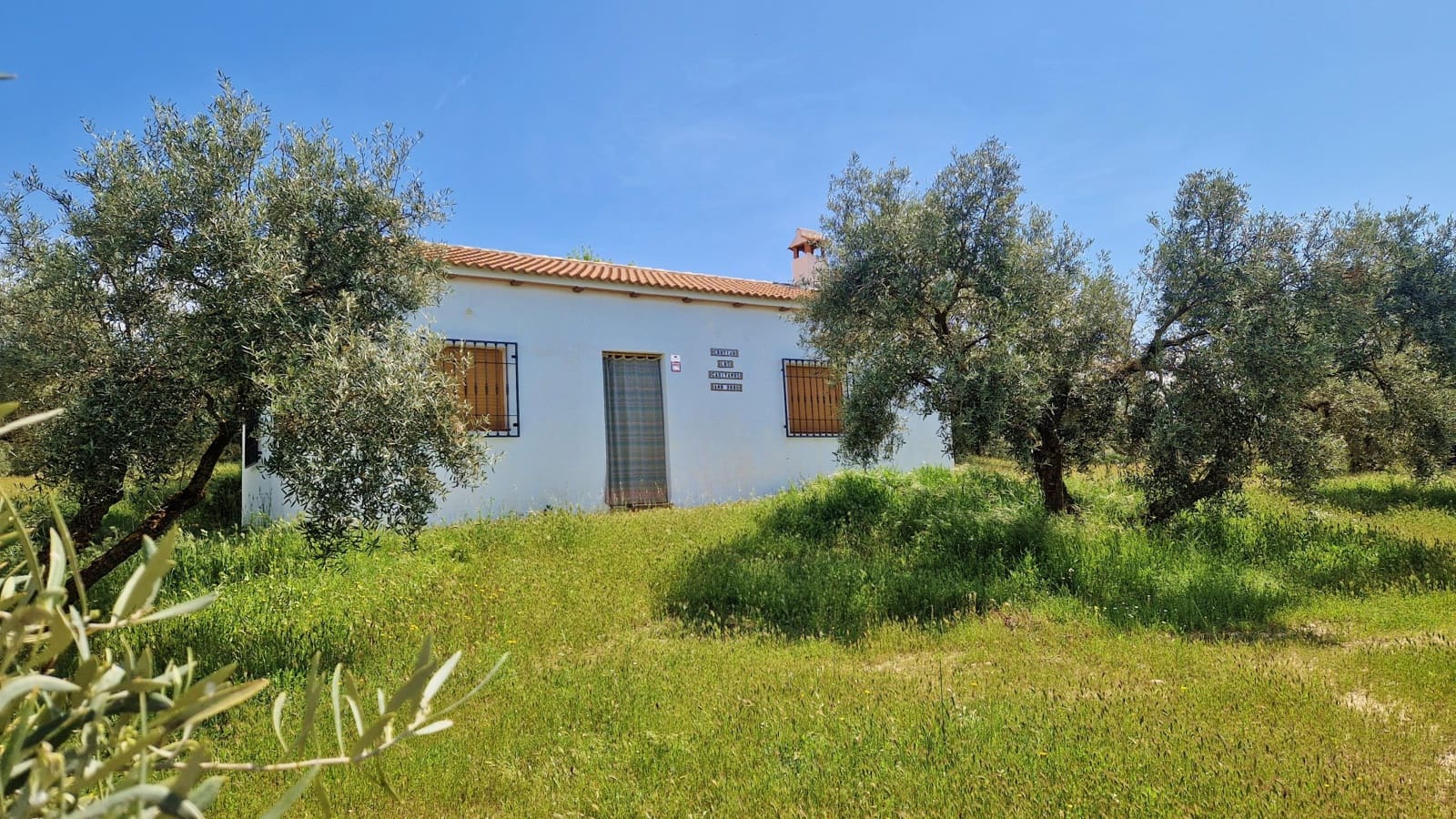2 bedroom Finca/Country House for sale in Jayena with garage - € 165,000 (Ref: 9838824)