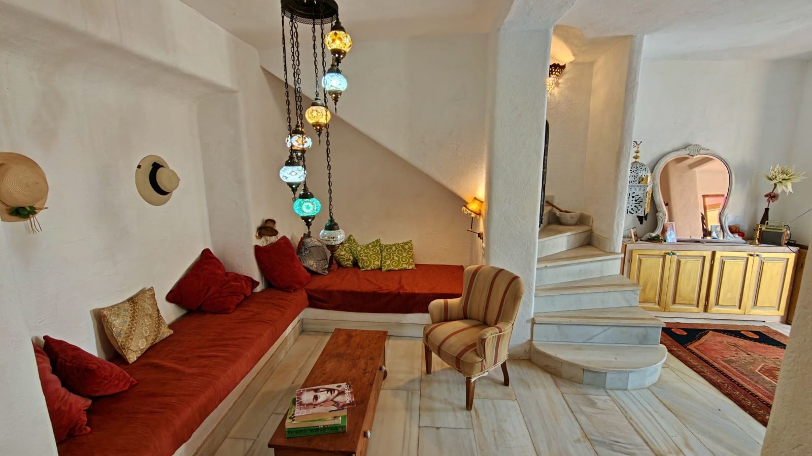 2 bedroom Townhouse for sale in Velez-Malaga - € 135,000 (Ref: 9838825)