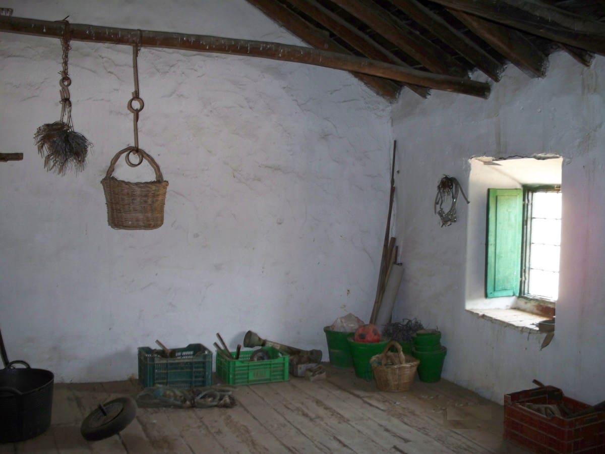 6 soveværelse Finca/Landehus til salg i Adamuz - € 250.000 (Ref: 9854712)