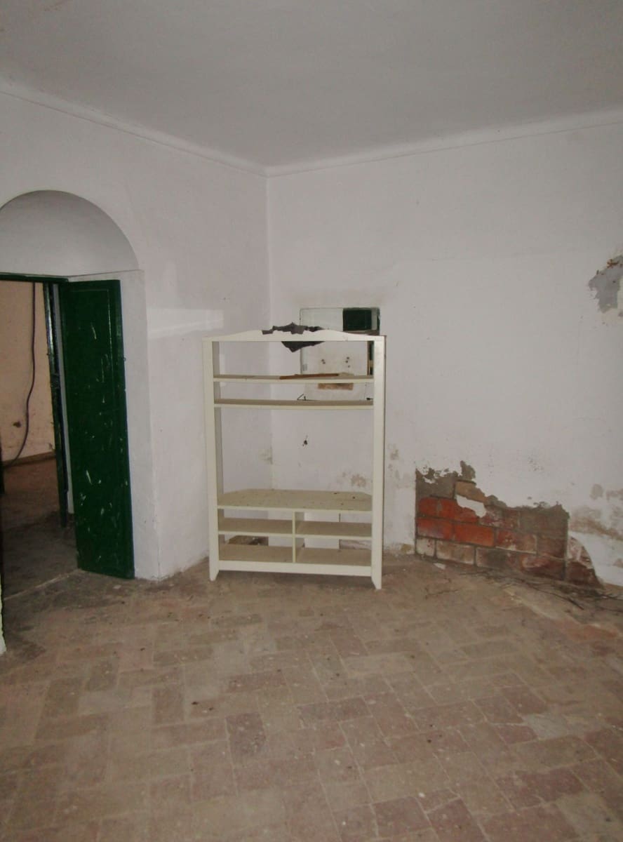 6 soveværelse Finca/Landehus til salg i Adamuz - € 250.000 (Ref: 9854712)