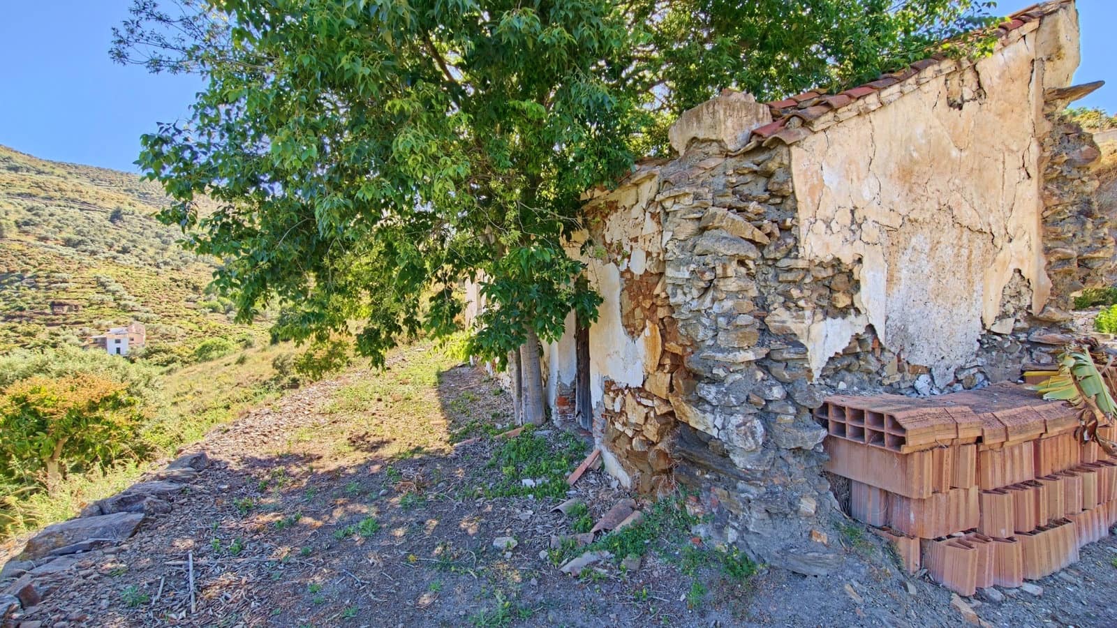 Finca/Casa Rural de 3 habitaciones en Frigiliana en venta con garaje - 365.000 € (Ref: 9898426)