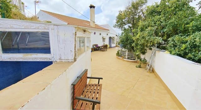 2 slaapkamer Finca/Landhuis te koop in Almáchar met zwembad garage - € 220.000 (Ref: 9909774)