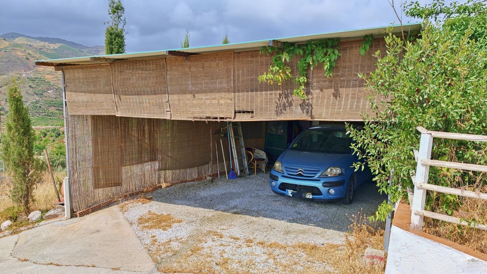 Finca/Casa Rural de 2 habitaciones en Almáchar en venta con piscina garaje - 220.000 € (Ref: 9909774)