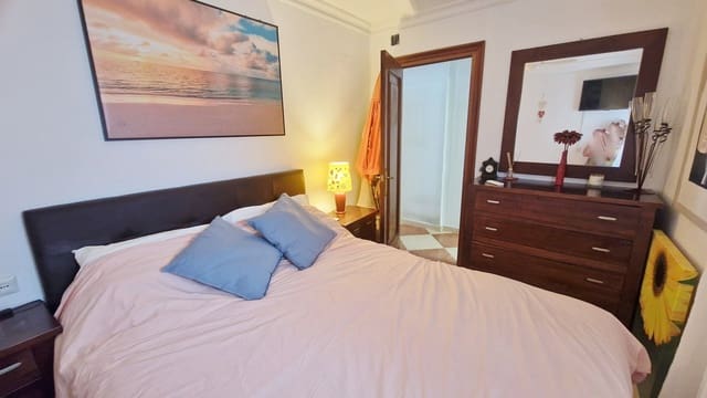 Casa de 4 habitaciones en Canillas de Aceituno en venta - 230.000 € (Ref: 9909775)