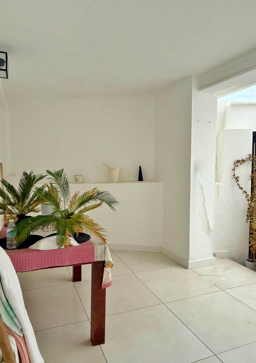 4 bedroom Townhouse for sale in Triana - € 186,550 (Ref: 9921431)