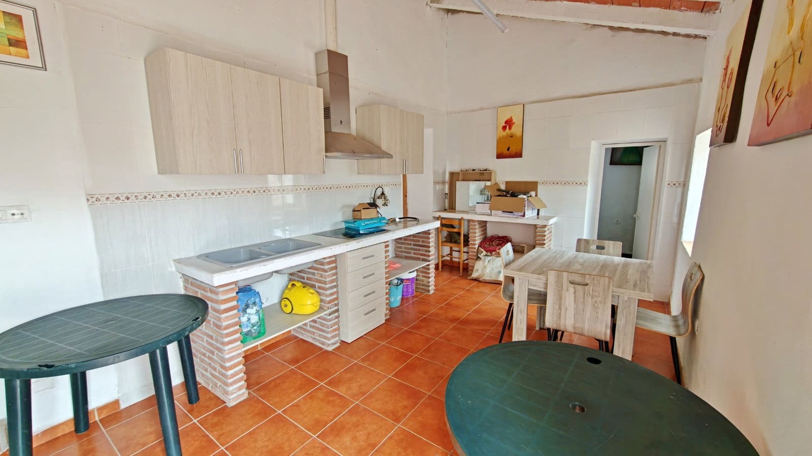 4 bedroom Apartment for sale in Almachar - € 185,000 (Ref: 9926327)