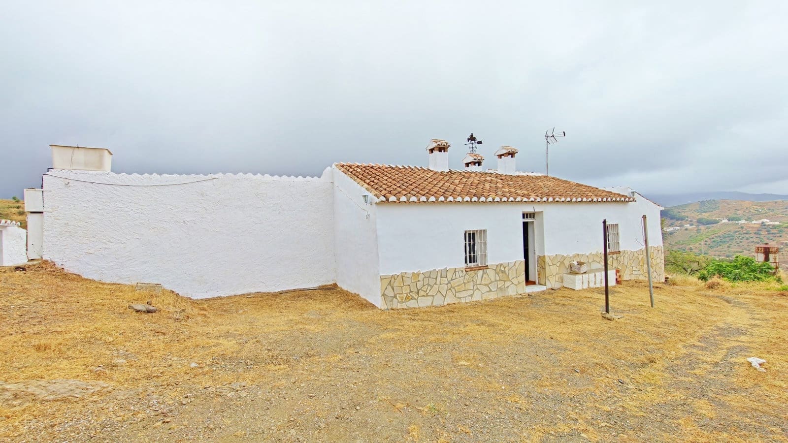 4 bedroom Apartment for sale in Almachar - € 185,000 (Ref: 9926327)