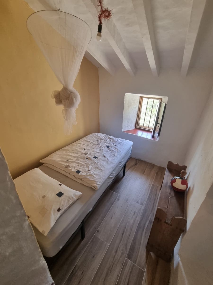 Finca/Casa Rural de 5 habitaciones en Canillas de Aceituno en venta con piscina - 239.000 € (Ref: 9937404)