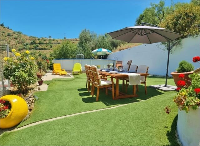 5 soveværelse Finca/Landehus til salg i Canillas de Aceituno med swimmingpool - € 239.000 (Ref: 9937404)