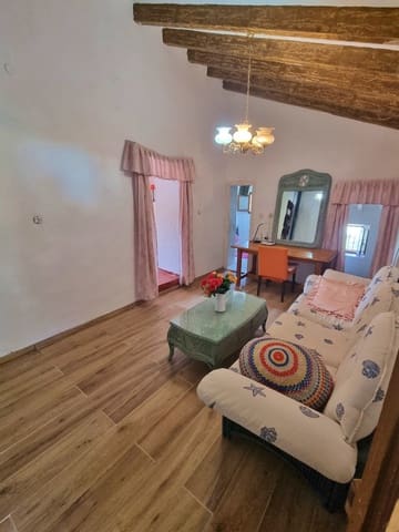 5 bedroom Finca/Country House for sale in Canillas de Aceituno with pool garage - € 239,000 (Ref: 9937404)