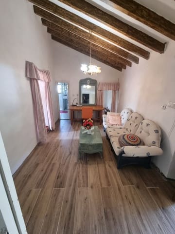 5 bedroom Finca/Country House for sale in Canillas de Aceituno with pool garage - € 239,000 (Ref: 9937404)