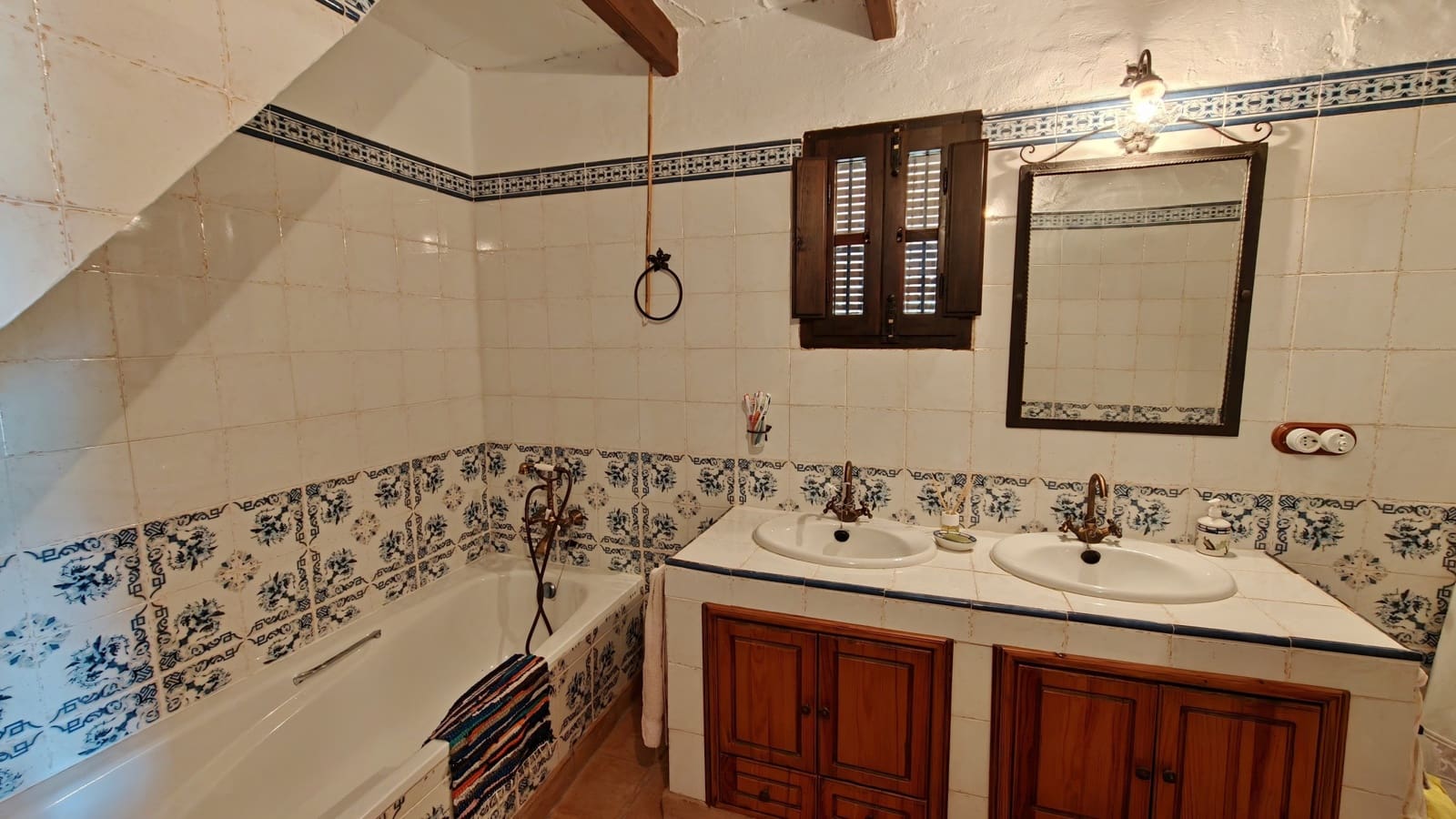 4 soverom Finca/Herregård til salgs i Canillas de Aceituno - € 320 000 (Ref: 9937405)