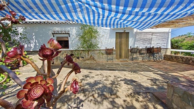 4 soverom Finca/Herregård til salgs i Canillas de Aceituno - € 320 000 (Ref: 9937405)