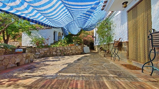 4 soverom Finca/Herregård til salgs i Canillas de Aceituno - € 320 000 (Ref: 9937405)