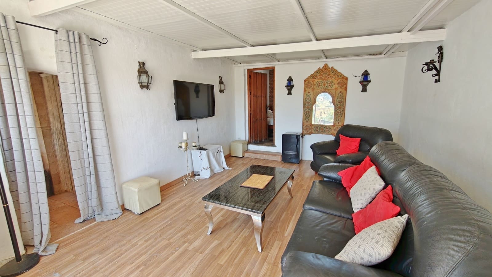2 sovrum Finca/Hus på landet till salu i Periana med pool - 339 000 € (Ref: 9940995)
