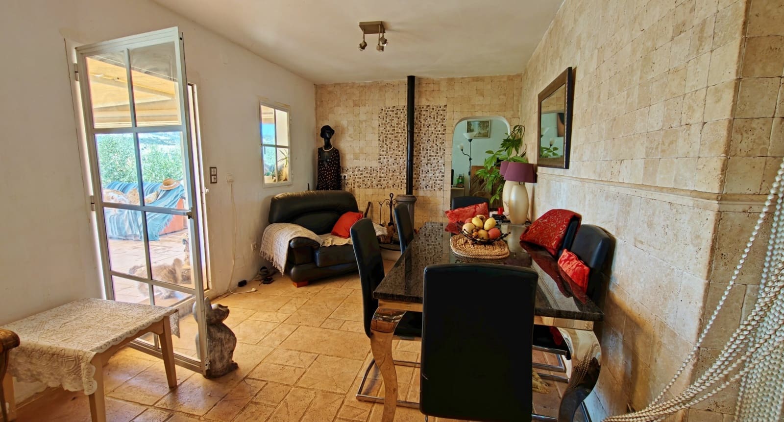 2 sovrum Finca/Hus på landet till salu i Periana med pool - 339 000 € (Ref: 9940995)