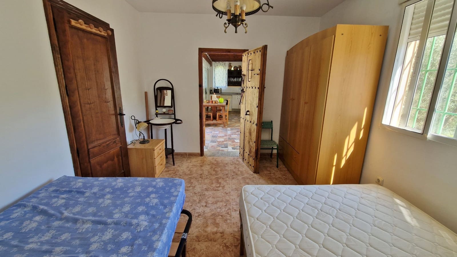 5 bedroom Finca/Country House for sale in Comares with garage - € 295,000 (Ref: 9972318)