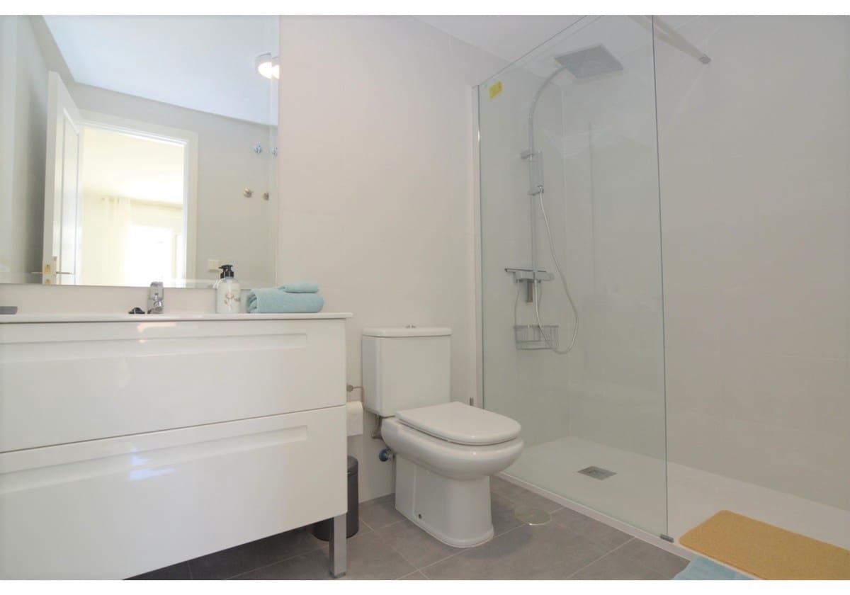 2 quarto Penthouse para arrendamento para férias em Nueva Andalucia com piscina Garagem - 1 500 € (Ref: 6091019)