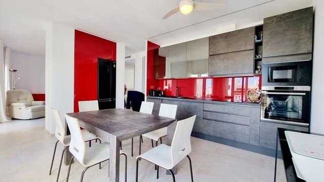 Apartamento de 2 habitaciones en Puerto Banus, Marbella en venta - 500.000 € (Ref: 6774113)