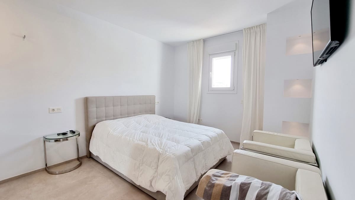 2 slaapkamer Appartement te koop in Puerto Banus - € 550.000 (Ref: 6774113)