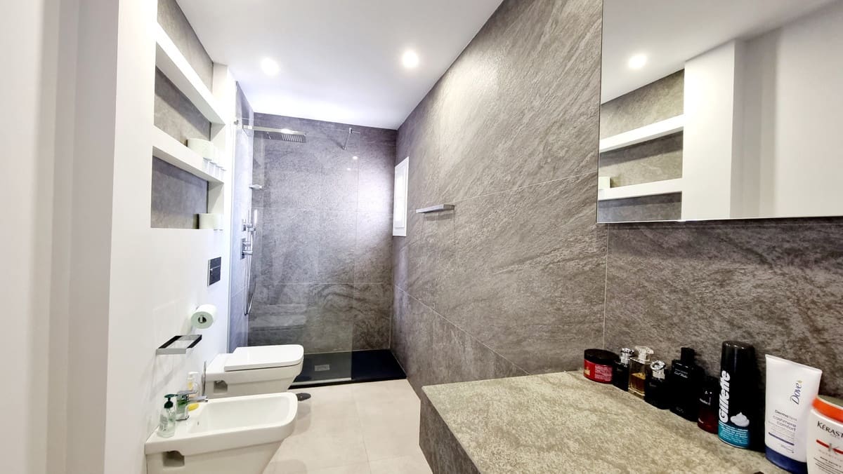 2 slaapkamer Appartement te koop in Puerto Banus - € 550.000 (Ref: 6774113)