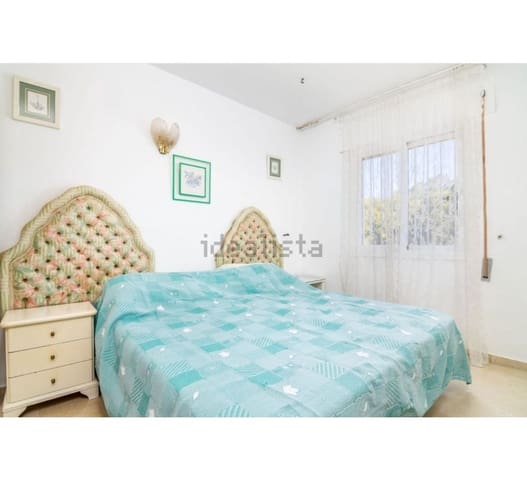 2 sovrum Takvåning till salu i El Paraiso, Estepona med pool - 299 000 € (Ref: 7519560)