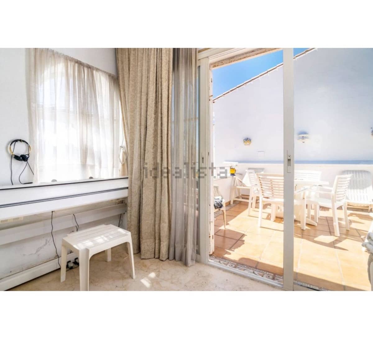 2 chambre Penthouse à vendre à El Paraiso avec piscine - 299 000 € (Ref: 7519560)