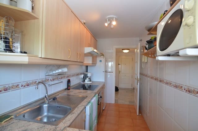 2 quarto Apartamento para arrendamento para férias em Nueva Andalucia, Marbella com piscina Garagem - 1 100 € (Ref: 8331032)