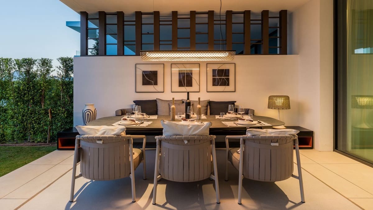 Pareado de 4 habitaciones en Marbella en venta con piscina garaje - 7.900.000 € (Ref: 8553134)